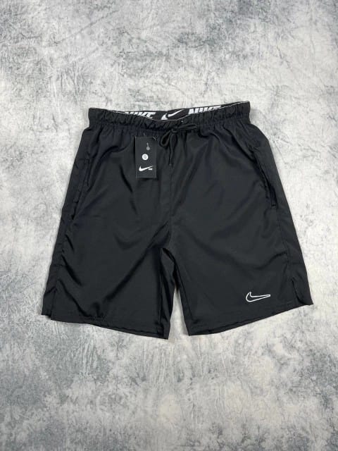 Bermuda elastano nike